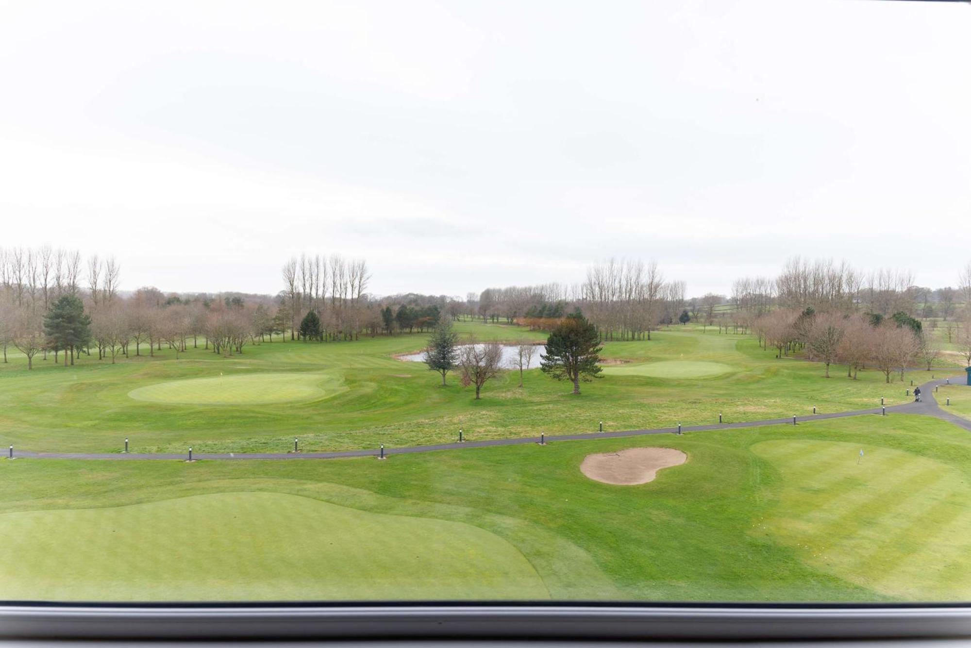 Doubletree By Hilton Belfast Templepatrick Hotell Exteriör bild