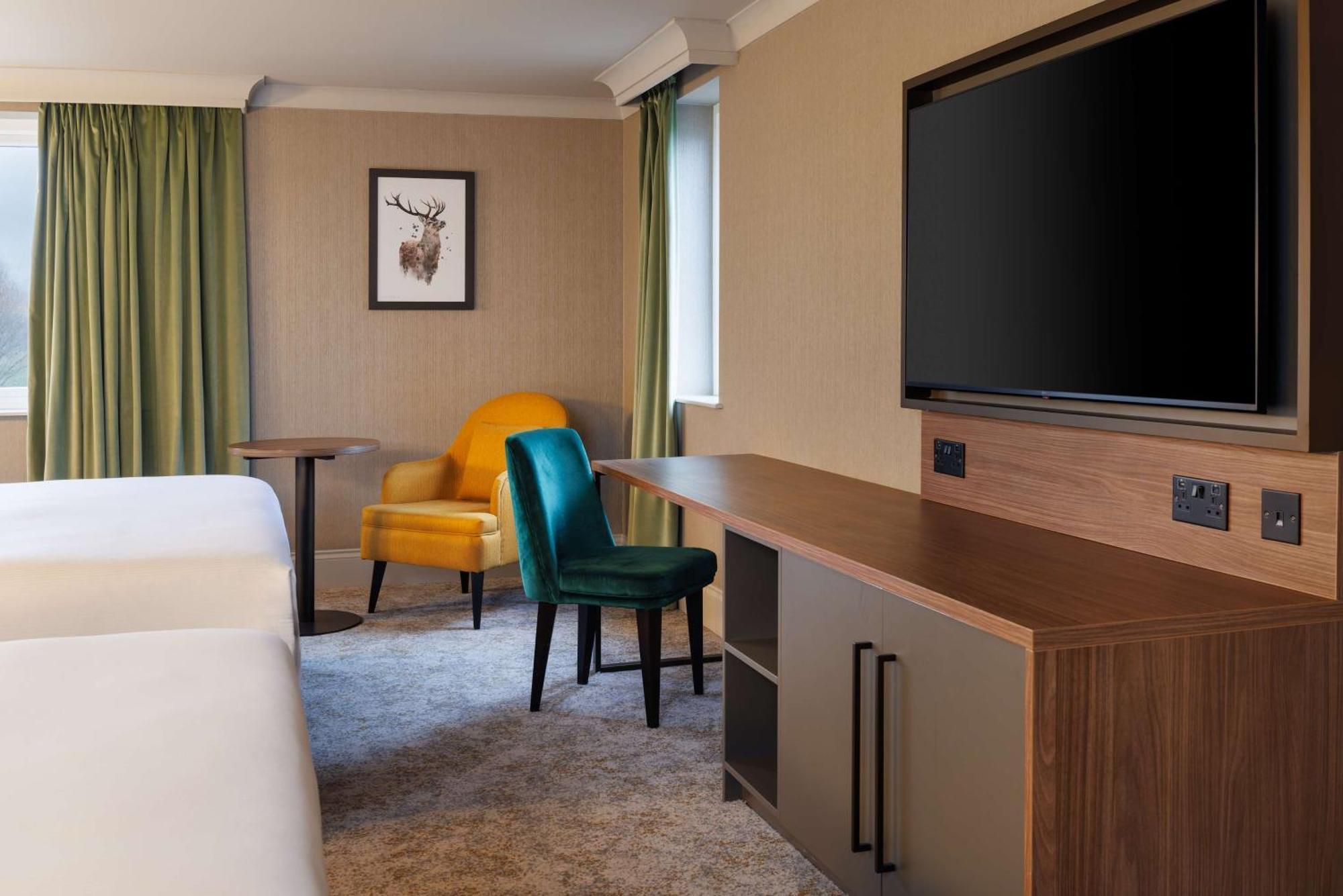 Doubletree By Hilton Belfast Templepatrick Hotell Exteriör bild