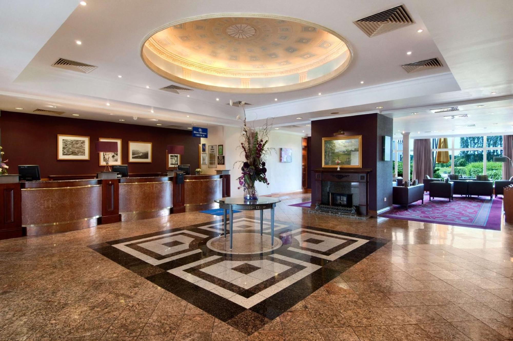 Doubletree By Hilton Belfast Templepatrick Hotell Exteriör bild