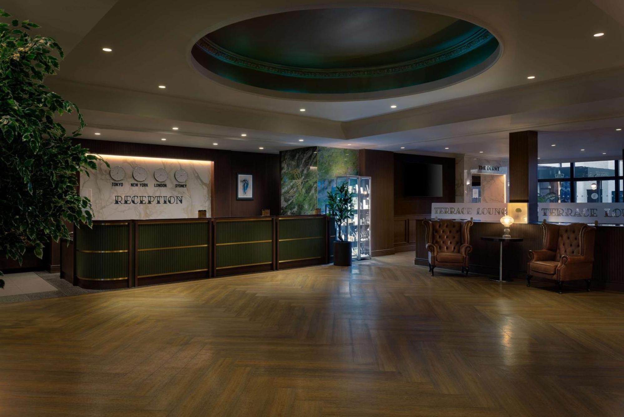 Doubletree By Hilton Belfast Templepatrick Hotell Exteriör bild