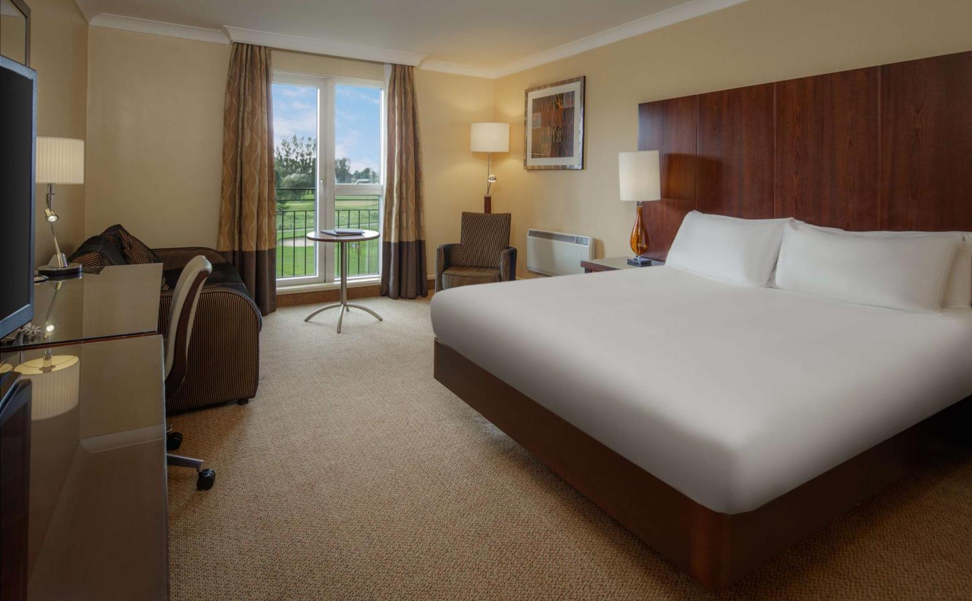 Doubletree By Hilton Belfast Templepatrick Hotell Exteriör bild
