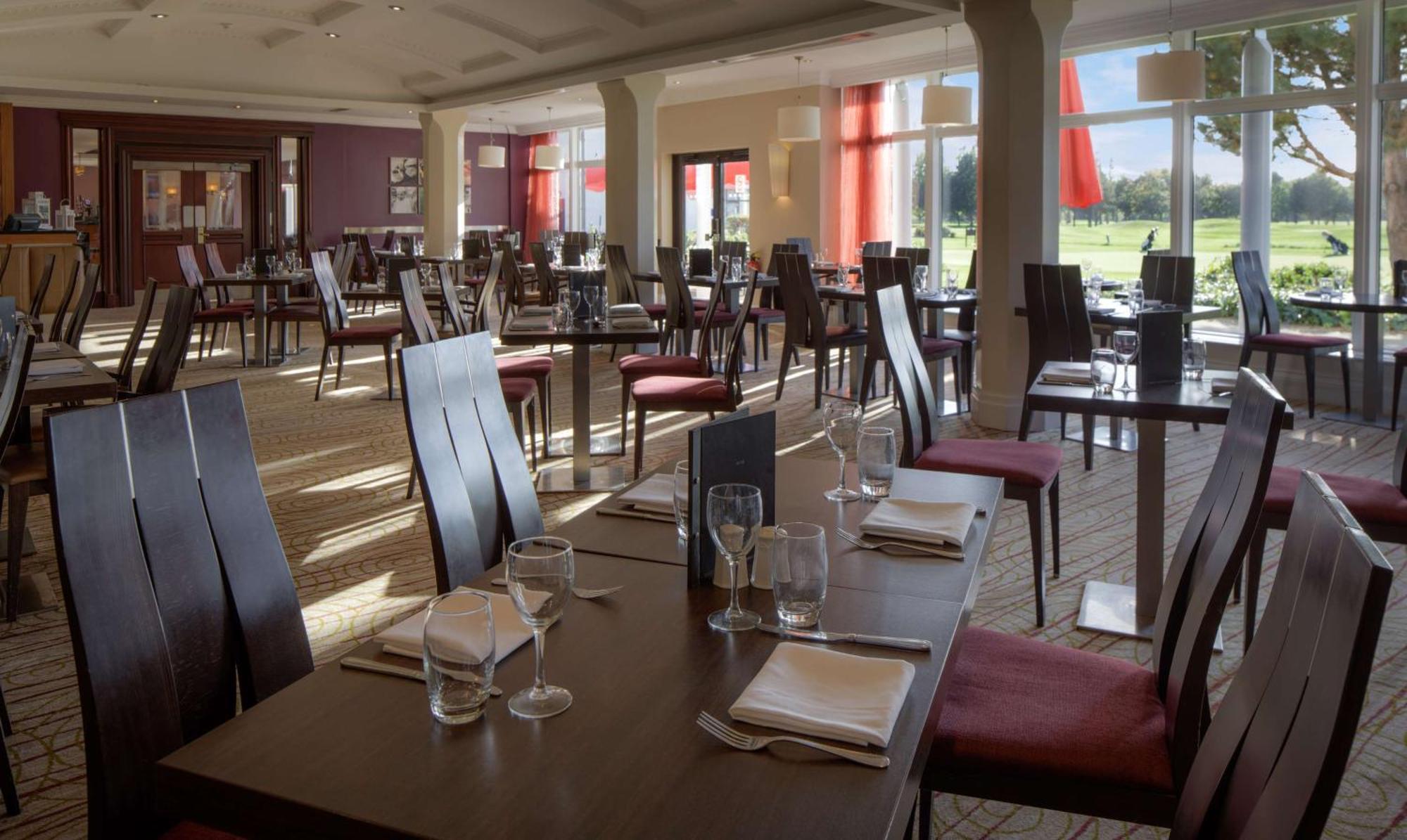 Doubletree By Hilton Belfast Templepatrick Hotell Exteriör bild