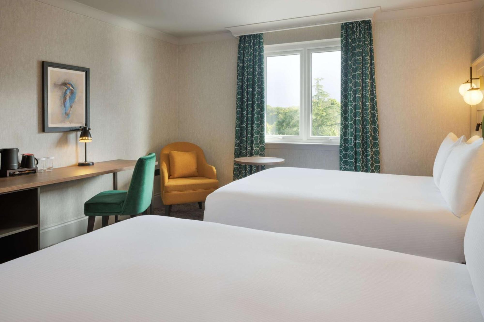 Doubletree By Hilton Belfast Templepatrick Hotell Exteriör bild
