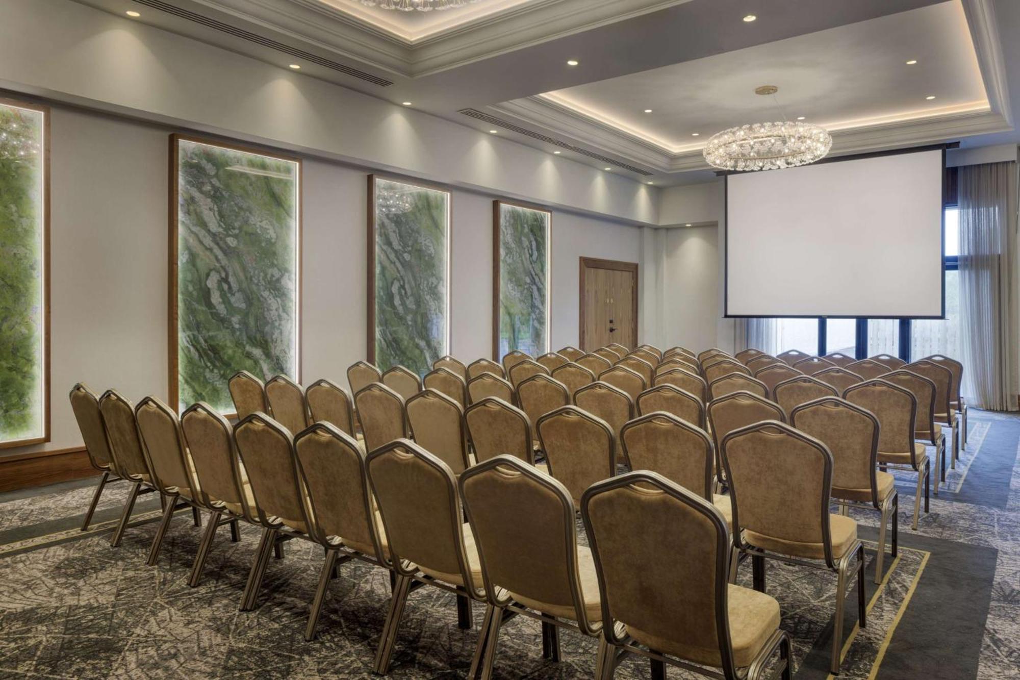 Doubletree By Hilton Belfast Templepatrick Hotell Exteriör bild